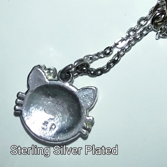Hello Kitty Crystal Pendant - Picture 8 of 14